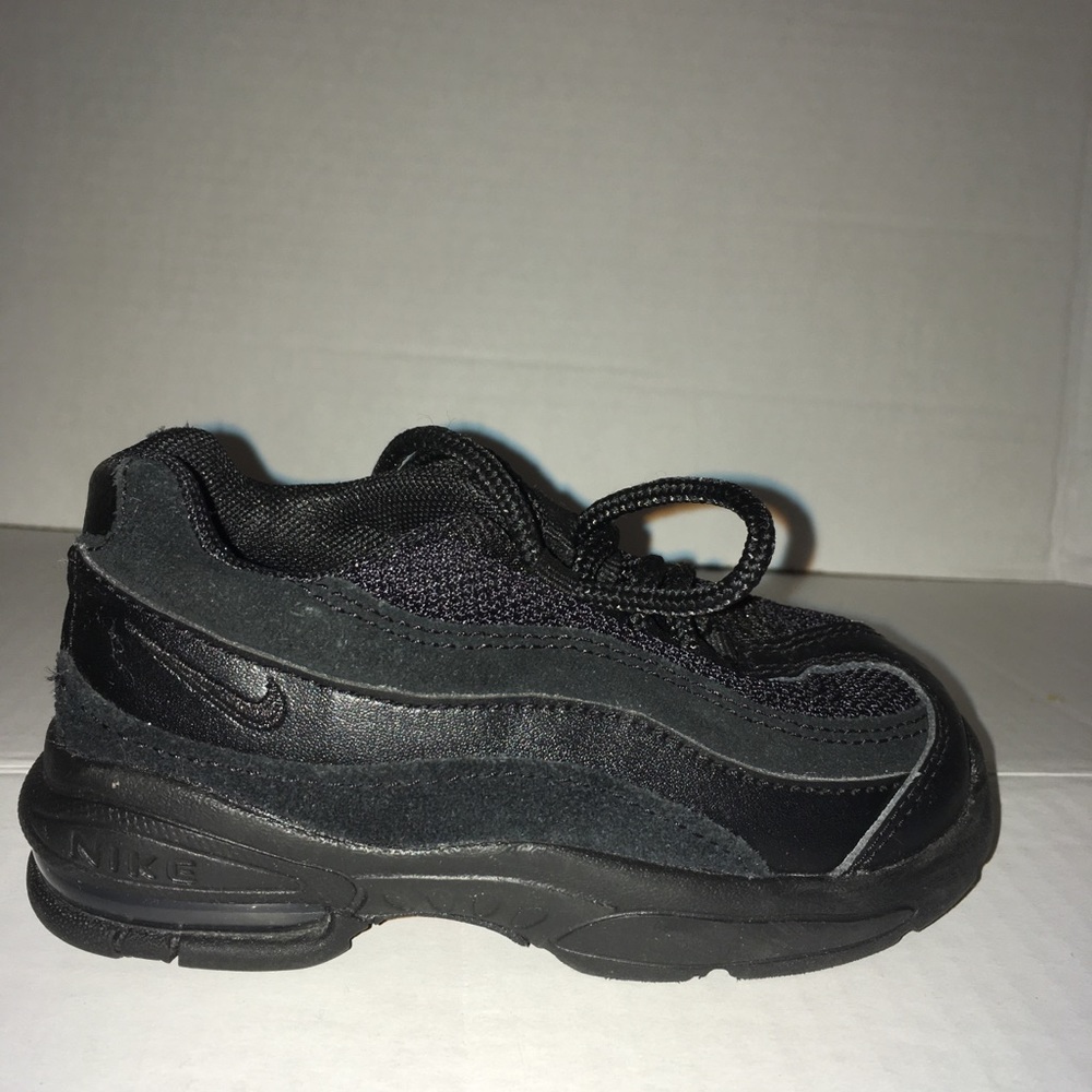 Nike Air Max 95 Triple Black 7C